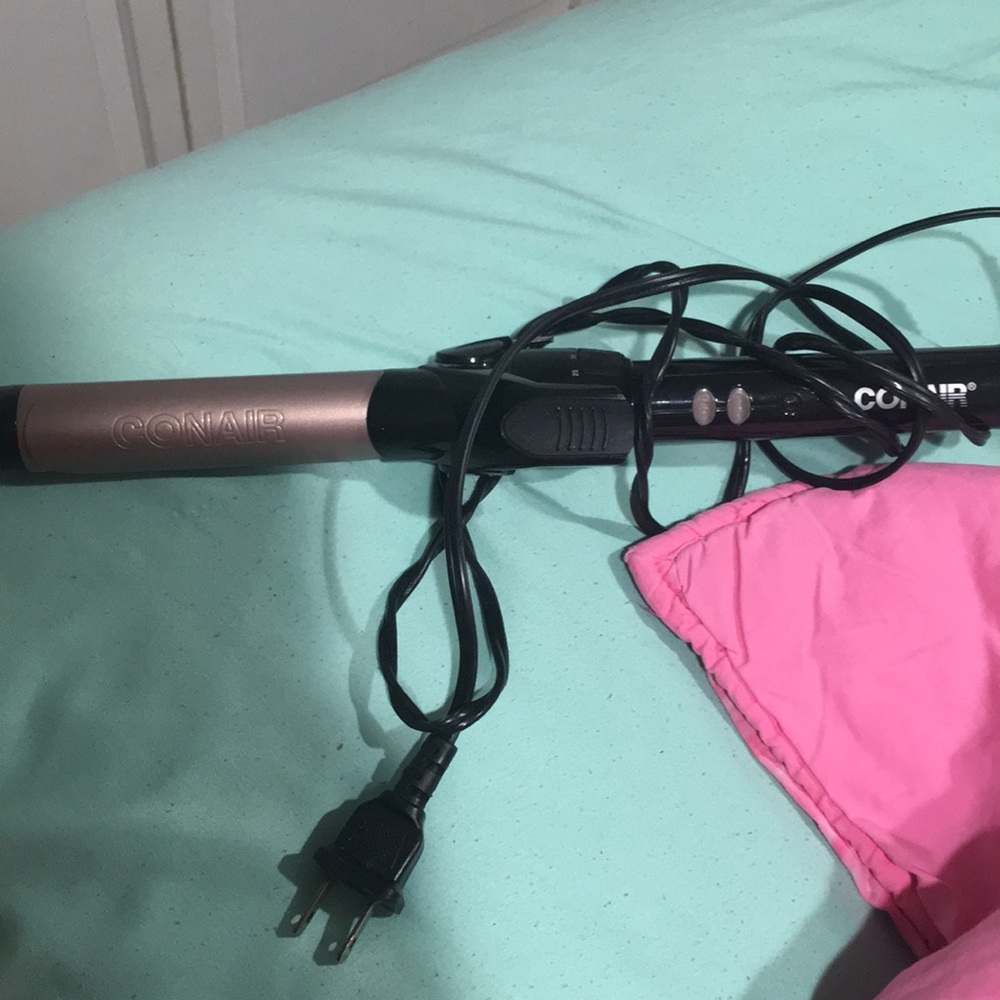 Conquer curling iron